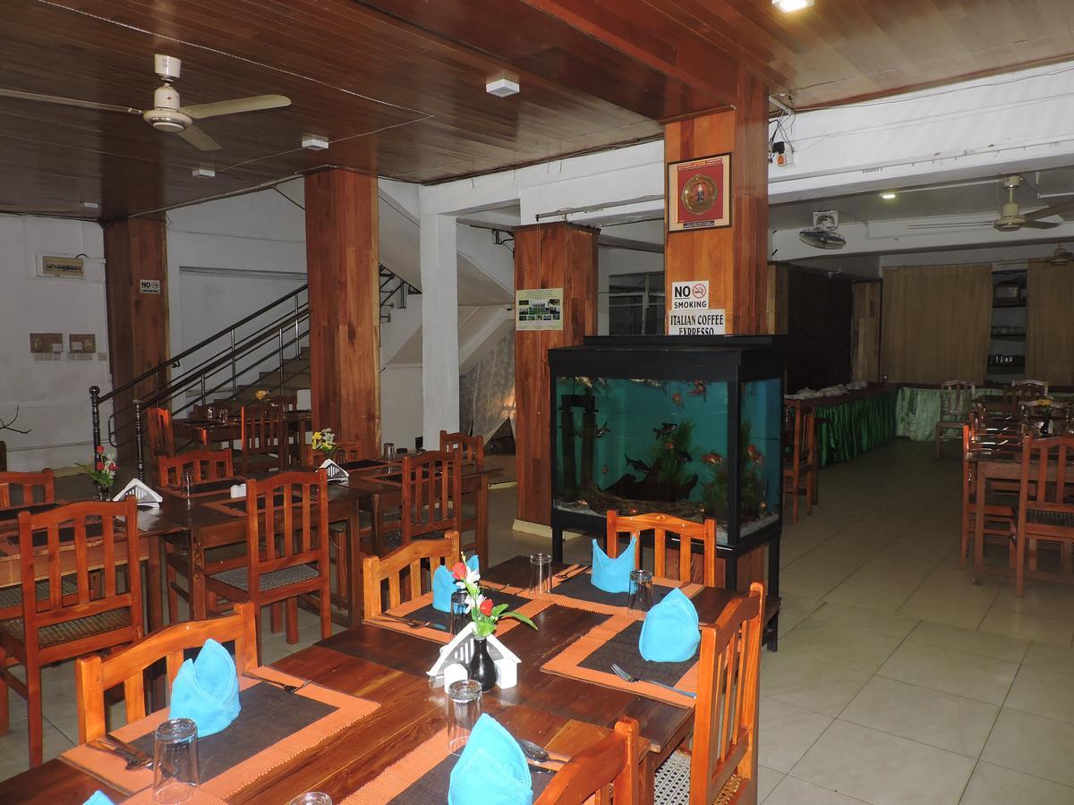 Green Park Beach Hotel 트링코말리 외부 사진